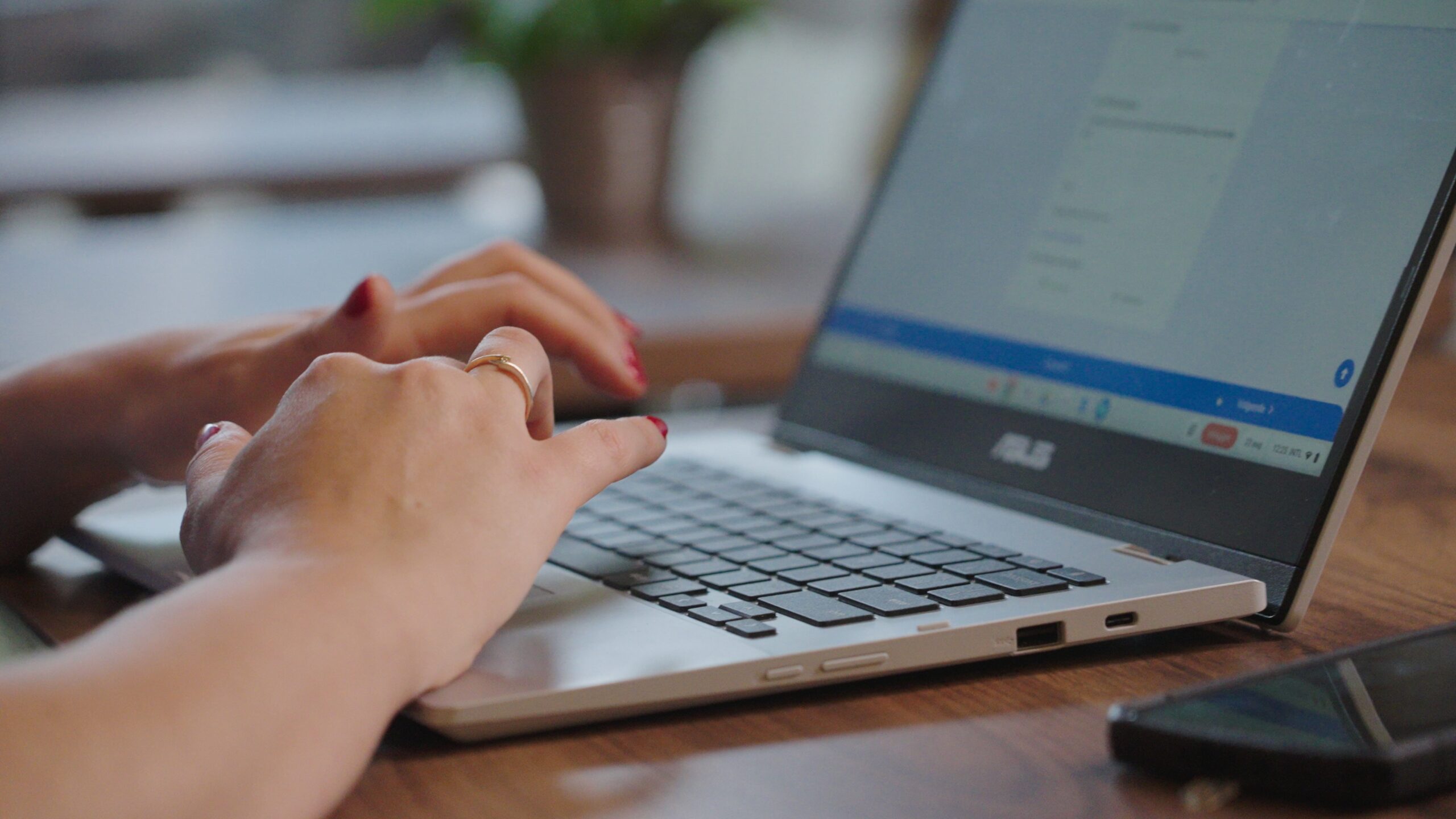 KMO Solutions close up aan het werk met prio